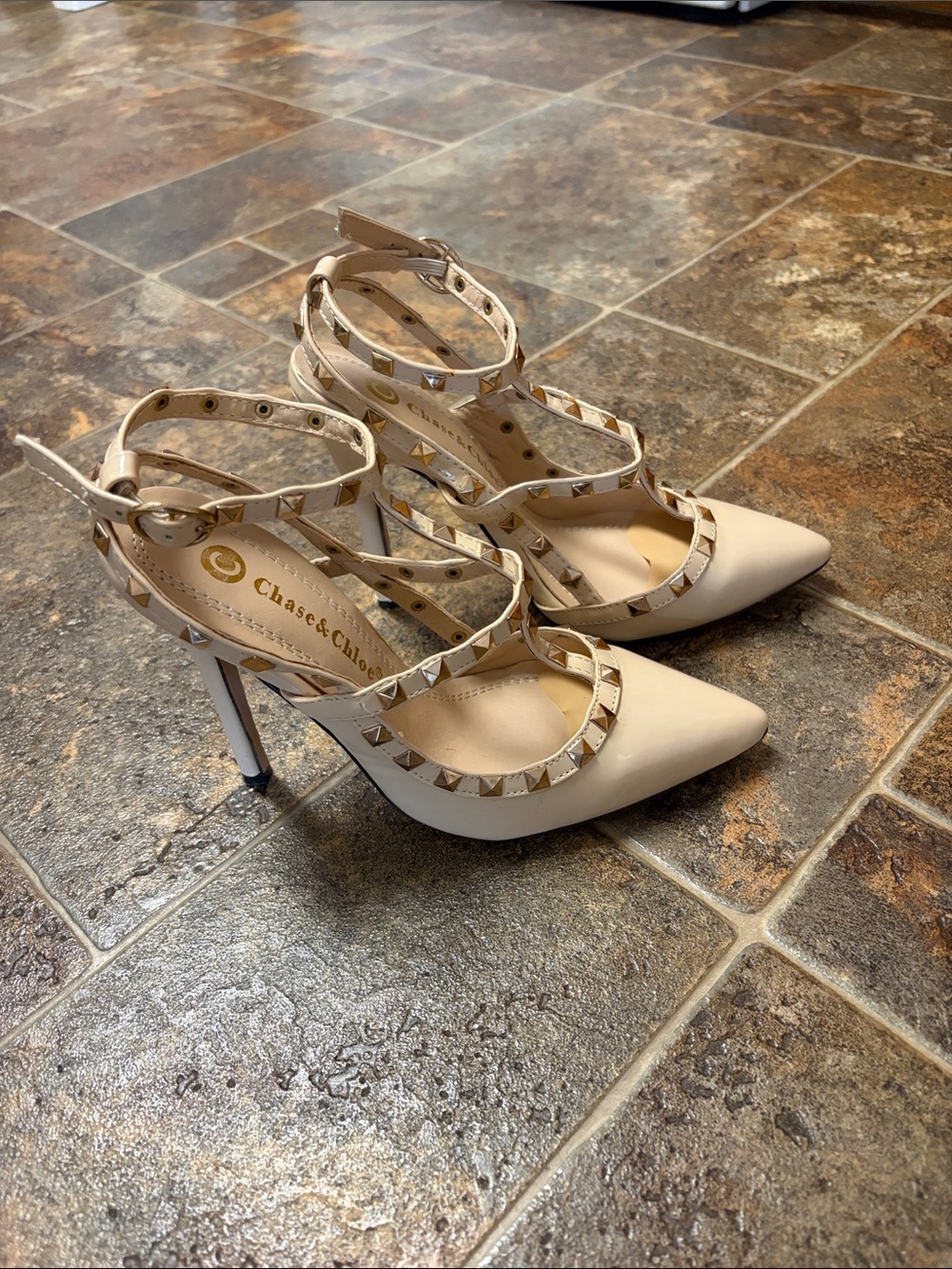 🎸Chase & Chloe, Nude Patent, Women’s Size 5.5, Studded Ankle-Strap Heels🎸
